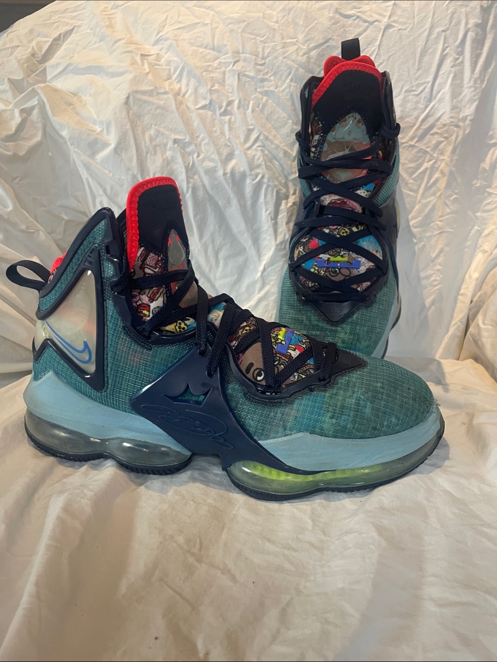 NIKE LeBron James Fast Food Dutch Basketball Shoes US 12 CZ0203-400 GREAT CON